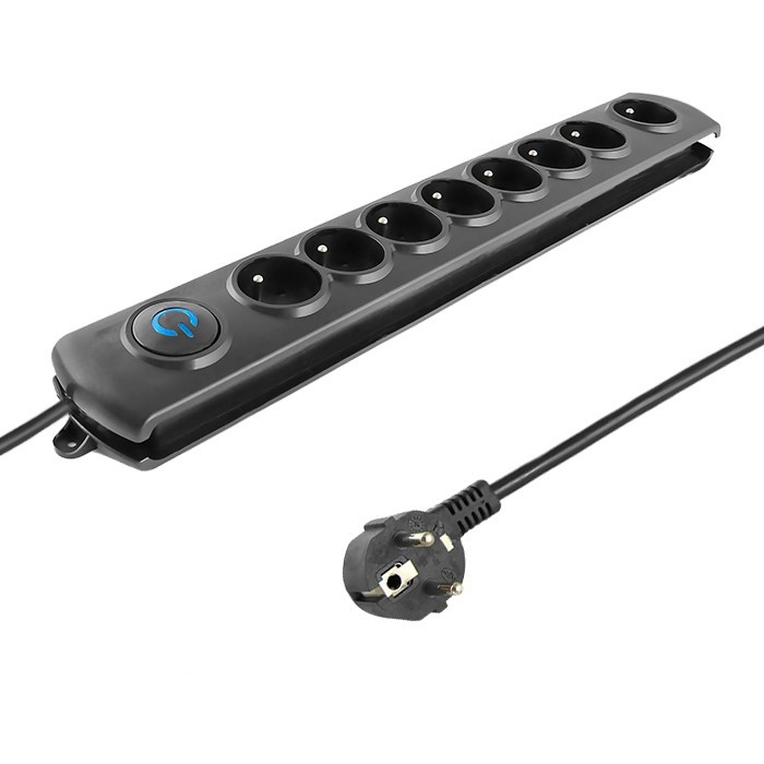 Listwa zasilająca Qoltec  8 gniazd  3.0m  Czarna