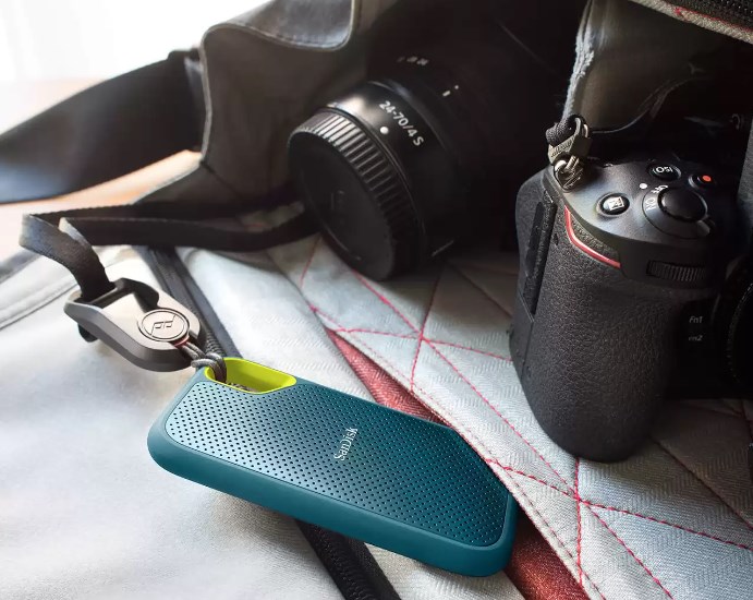 SSD USB 3.2 Type-C USB A 1TB SanDisk Extreme Portable SSD Jasnoniebieski - obrazek 3