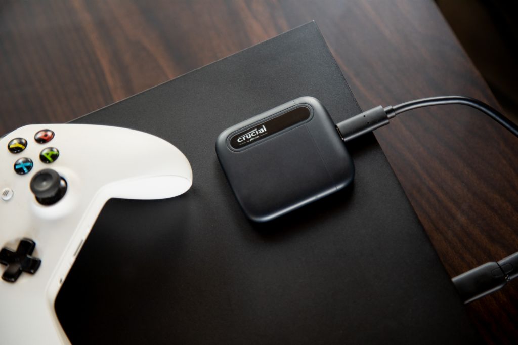 SSD USB 3.2 Type-C 2TB Crucial X6 Czarny - obrazek 2