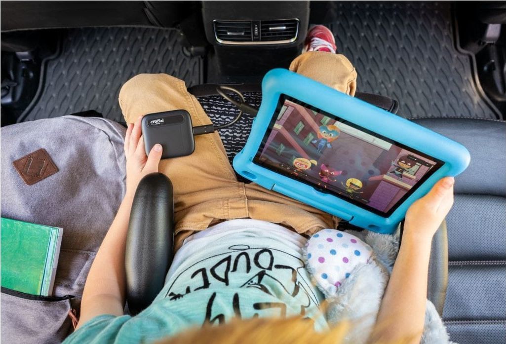 SSD USB 3.2 Type-C 500GB Crucial X6 Czarny - obrazek 4