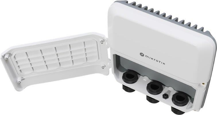 Router MikroTik RB5009UPr+S+OUT - obrazek 4