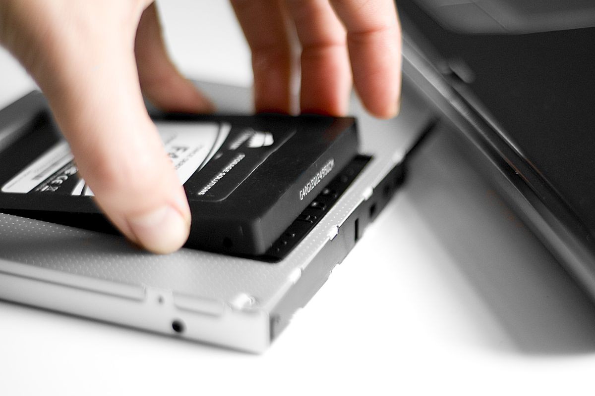 Kieszeń na drugi dysk do laptopa 2.5" SATA montaż do zatoki SATA 12,7 mm SSD; HDD - obrazek 5