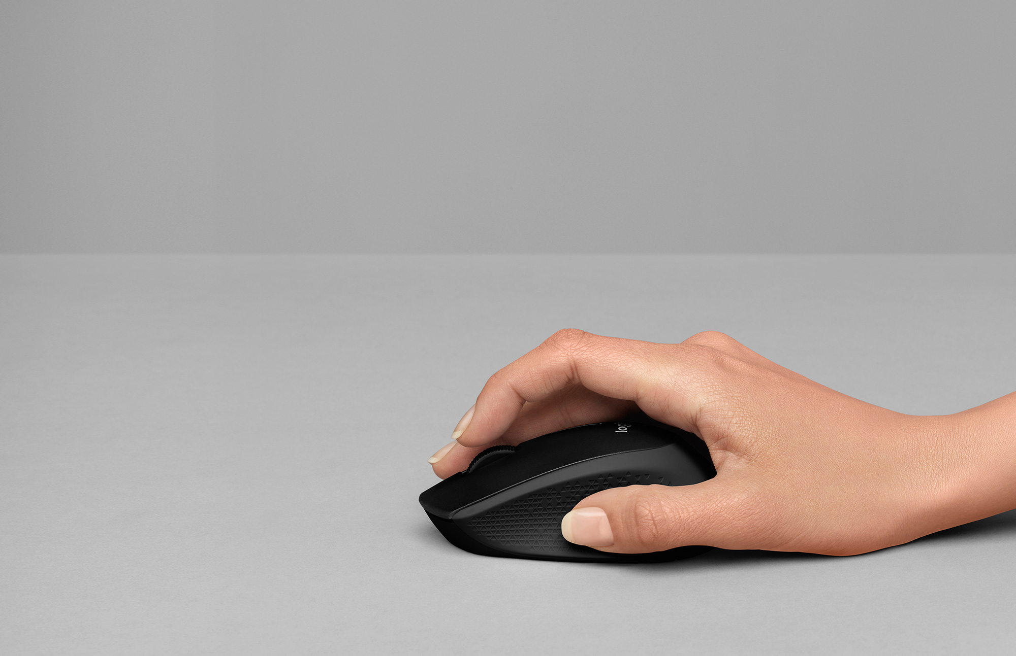 Mysz bezprzewodowa Logitech B330 Silent Plus Czarna - obrazek 2