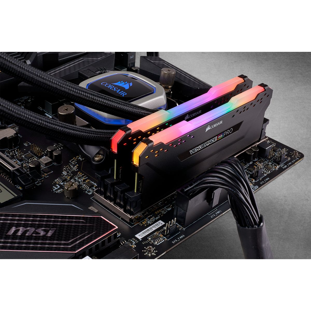 DIMM PC-3000 DDR4 32GB Corsair Vengeance RGB Pro Black **2 x 16GB** - obrazek 5