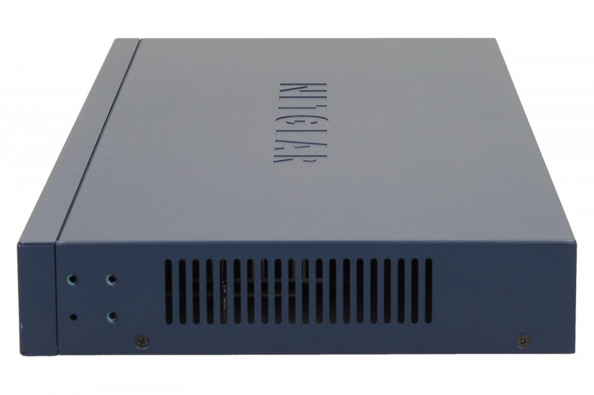Switch Netgear GS724T 24-Port Gigabit Smart 2xSFP - obrazek 3